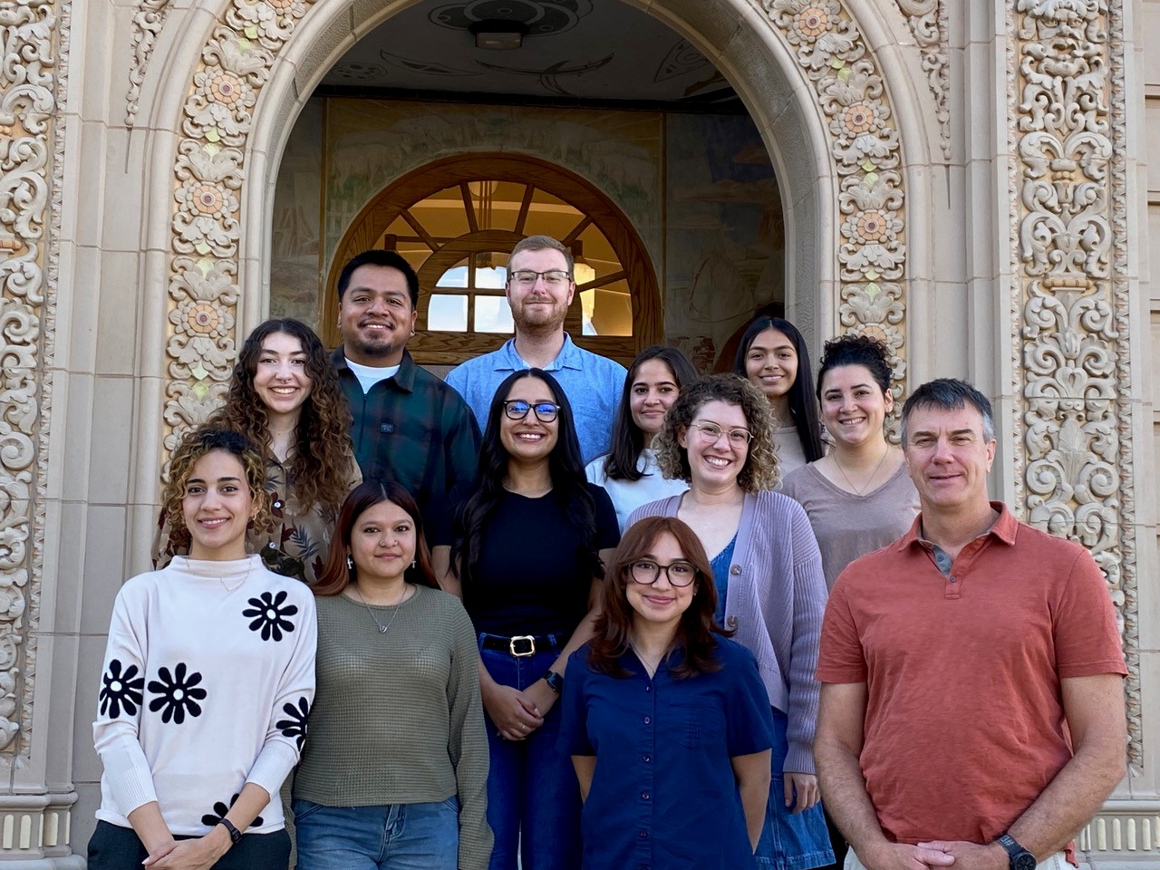 Wright Lab group photo outside the north entrance of Foster Hall